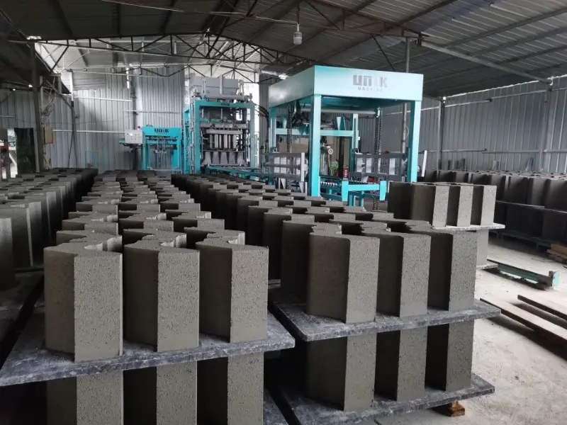 The Fascinating World of Hollow Block Machines: Ένας οδηγός για τα μηχανήματα σκυροδέματος στη βιομηχανία κατασκευής και κατασκευών